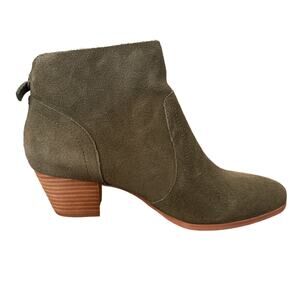 Violet and Red Leather Cupid Heeled Bootie Olive Green Size 8 New